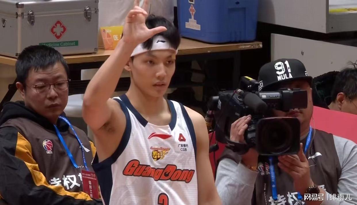 天天斗地主-确认退出！“辽宁克星”正式告别CBA，这可是广东队的冠军锋线！